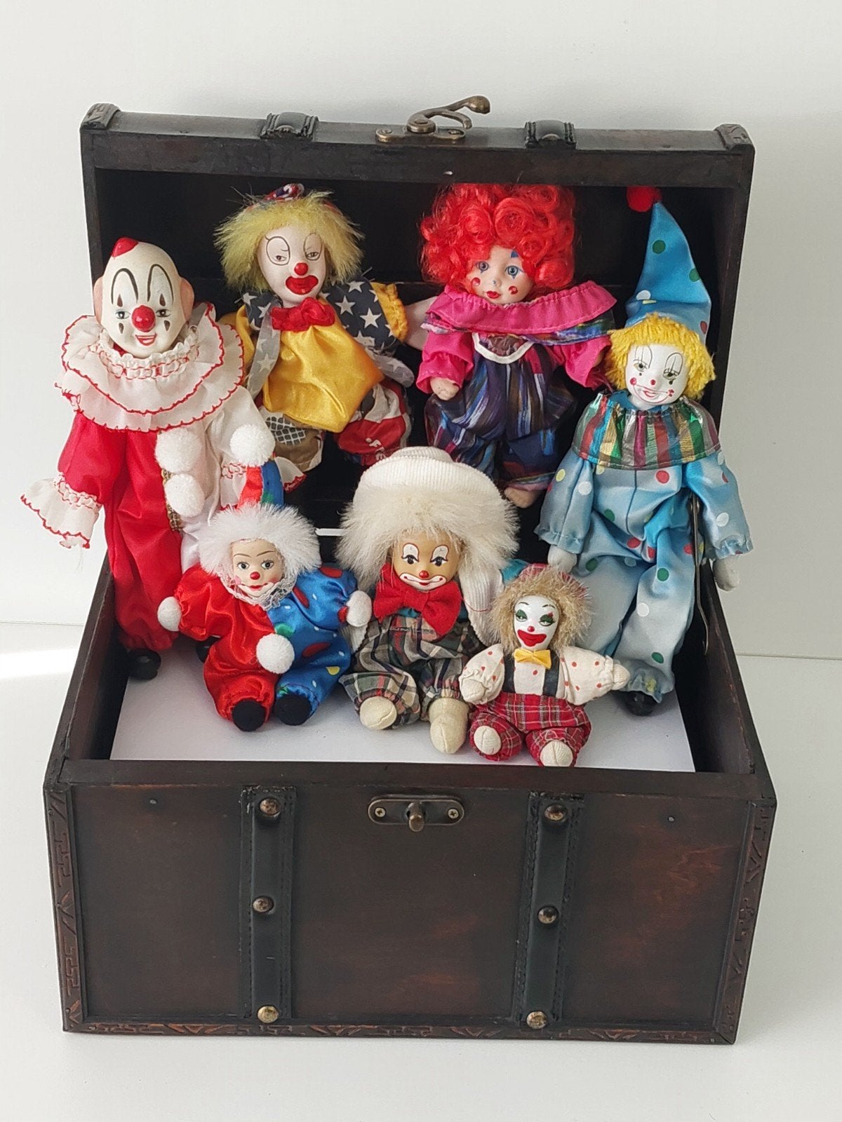 Vintage Clown Set in Houten Schatkist – 7 Figuren, Verzamelen, Ophalen