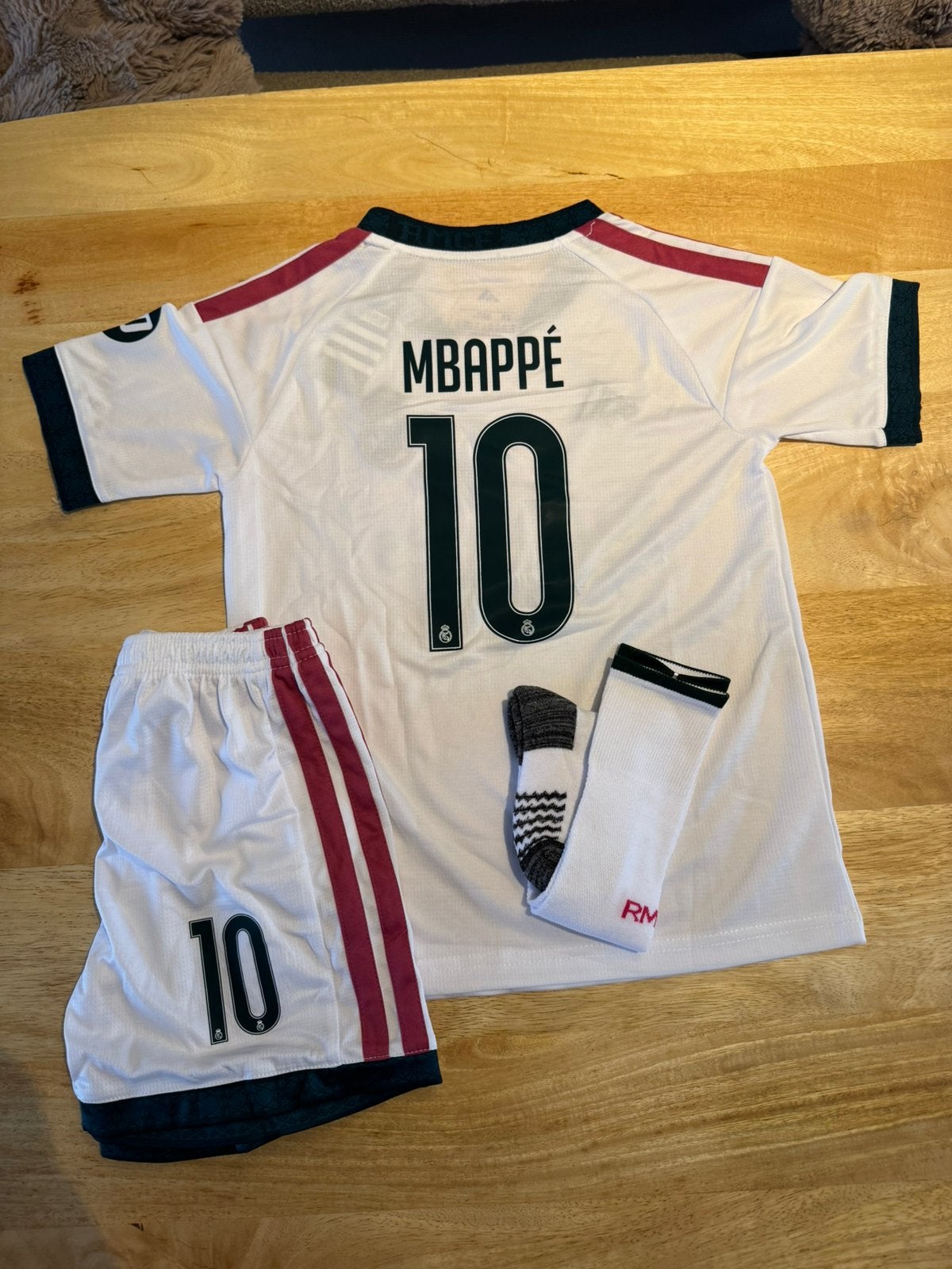 Real Madrid tenue 26/27 Mbappe #10, Maat XS of kleiner, Verzenden, Zo goed als nieuw, Set