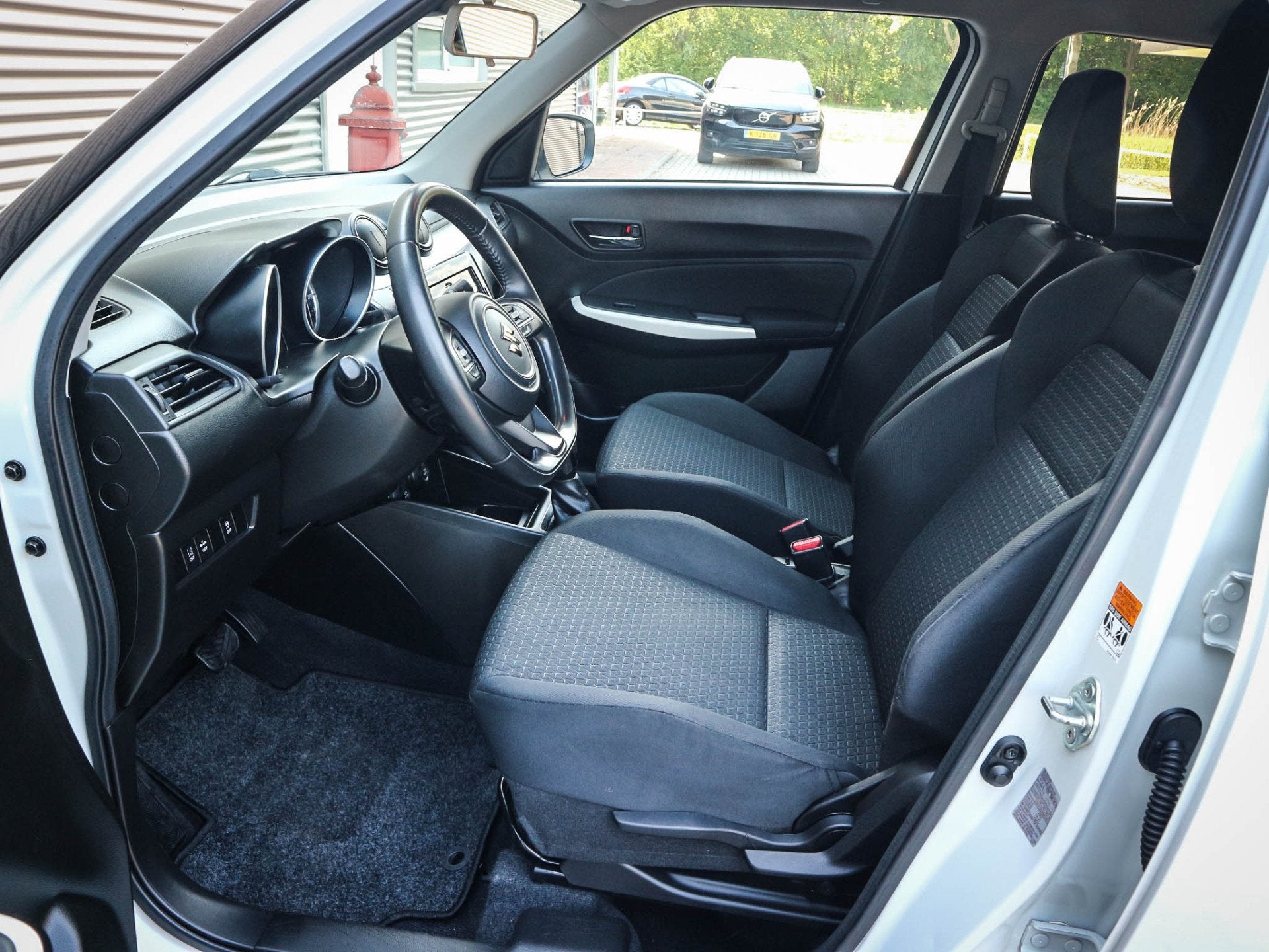 Suzuki Swift 1.2 Stijl | Airco | Navi | Cruise | Stoelverwar, Auto's, Suzuki, Stof, Gebruikt, 4 cilinders, Origineel Nederlands