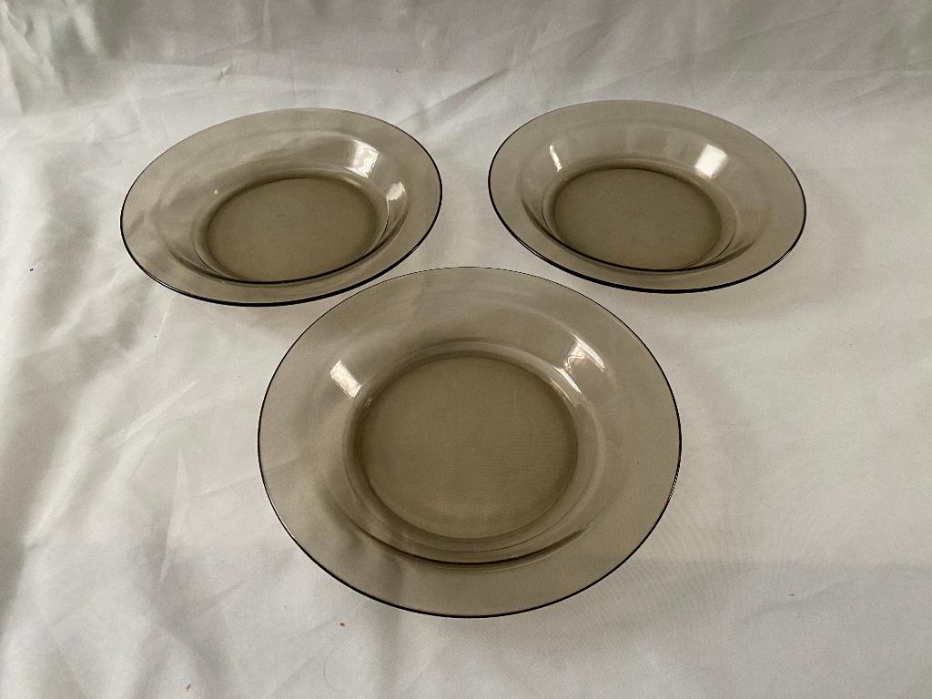 Retro Set van 3 Arcoroc France Rookglas Smoke Diepe borden, Gebruikt, Ophalen of Verzenden, Glas, Bord(en)