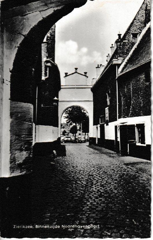 ZIERIKZEE - BINNENZIJDE NOORDERHAVENPOORT, Ophalen of Verzenden, 1960 tot 1980, Gelopen, Zeeland