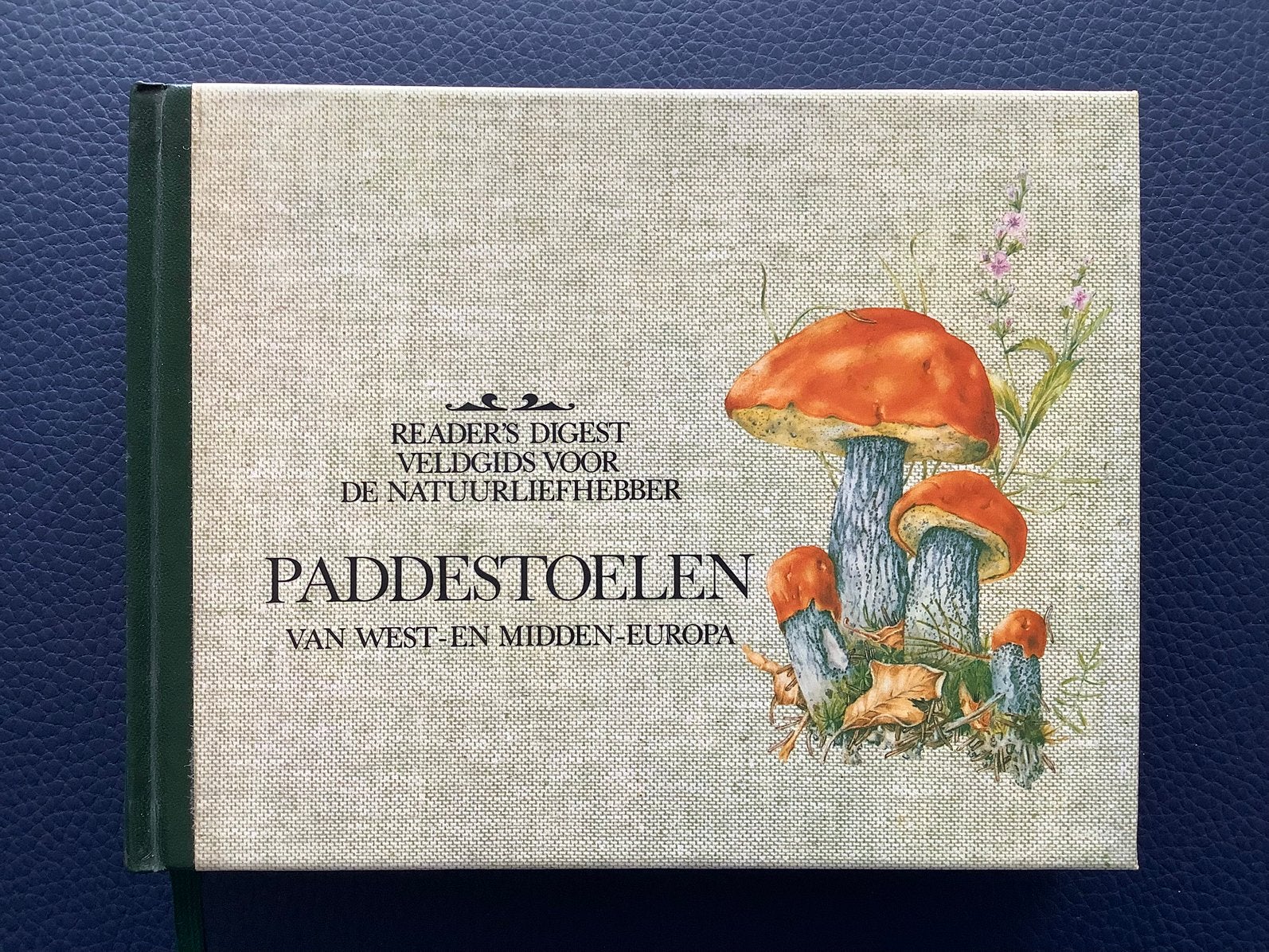 Veldgids Paddestoelen - West- en Midden-Europa - hardcover, Boeken, Ophalen of Verzenden, Zo goed als nieuw, Overige onderwerpen