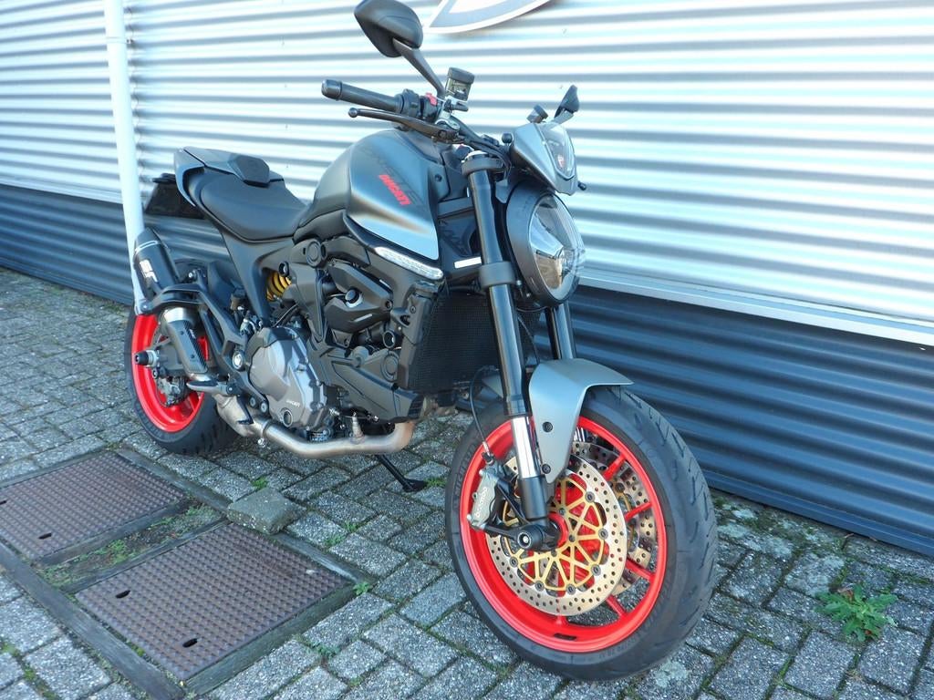 DUCATI MONSTER / MONSTER + - 2021, Motoren, Motoren | Ducati, Bedrijf, Meer dan 35 kW, 937 cc, Naked bike