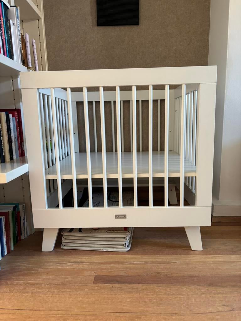 Babybox Coming Kids (inclusief boxkleden), Ophalen, Gebruikt