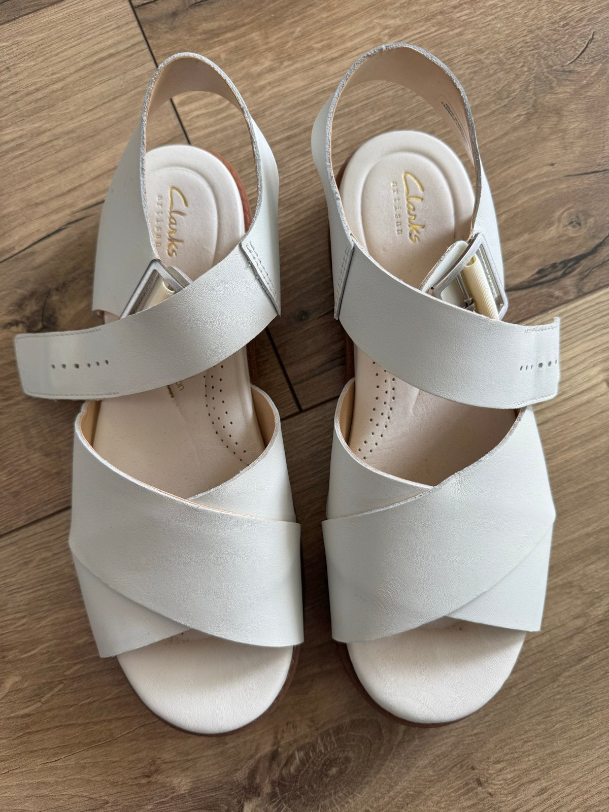 Clarks sandalen maat 42, Ophalen, Wit, Sandalen of Muiltjes, Zo goed als nieuw