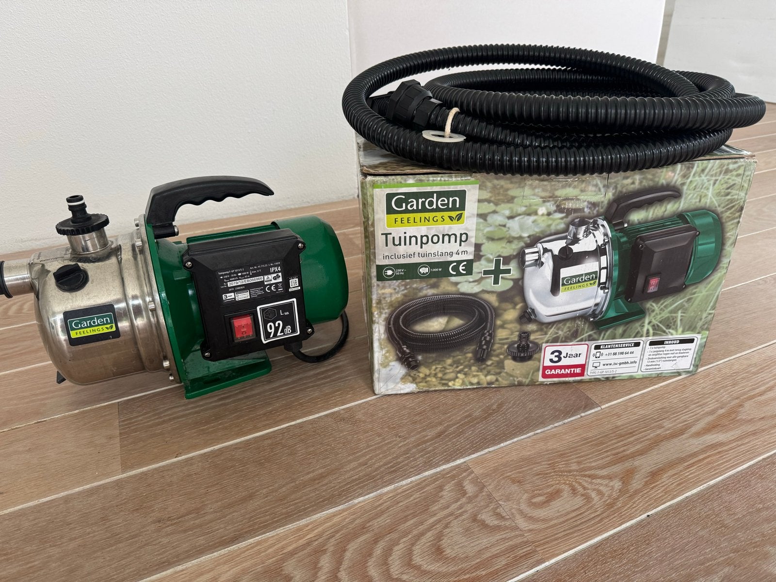 Garden Feelings Tuinpomp 1000W met 4m aanzuigslang, Tuin en Terras, Ophalen of Verzenden, Zo goed als nieuw, Elektrisch, Beregeningspomp