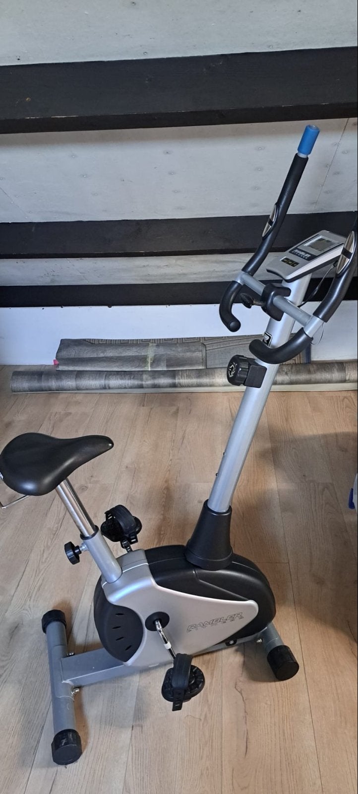 Hometrainer Rambler van ALDI, Sport en Fitness, Ophalen, Gebruikt, Metaal, Benen
