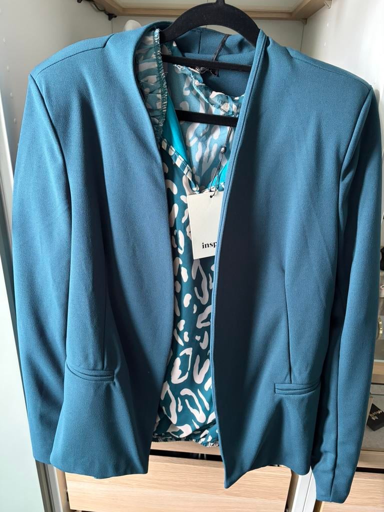 Blazer met truitje maat L, Kleding | Dames, Ophalen of Verzenden, Zo goed als nieuw, Maat 38/40 (M), Groen
