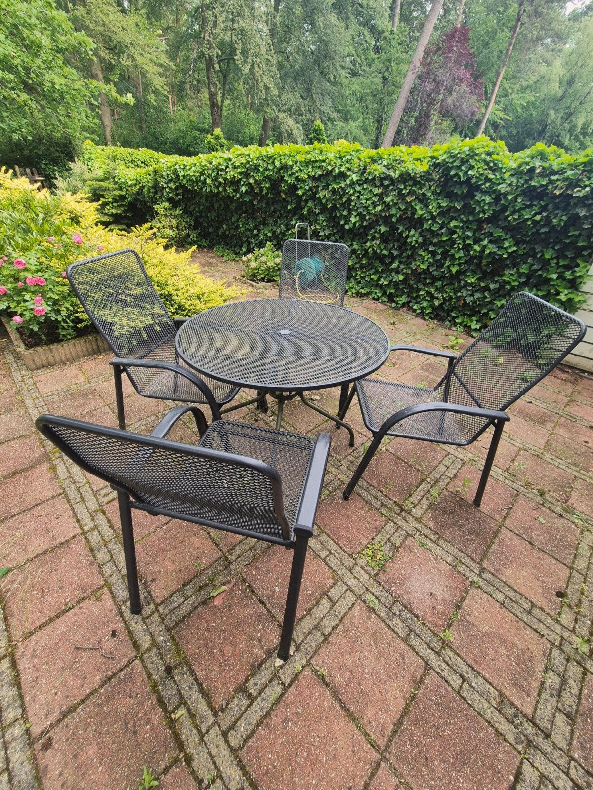 Tuinset met parasol, Ophalen, Gebruikt