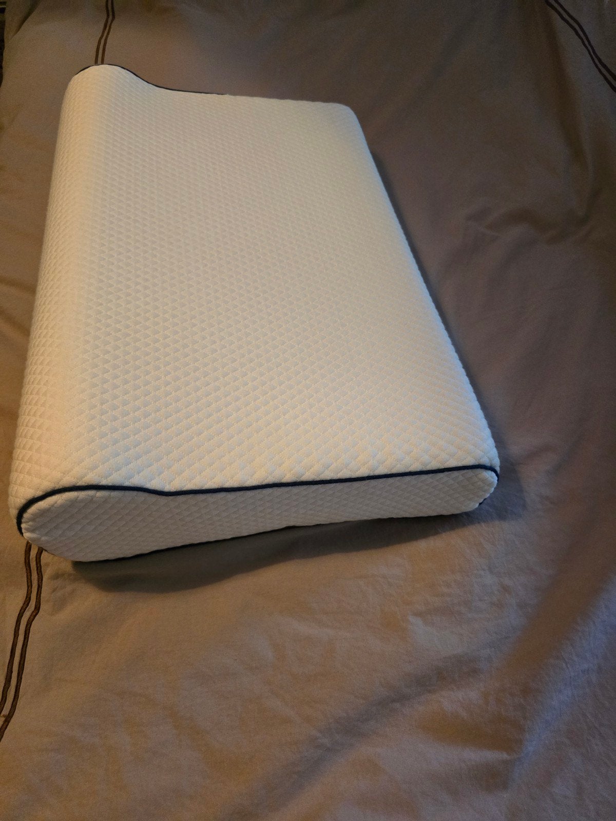 Kussen Op Maat - Ergonomisch Traagschuim Kussen, Ophalen, Eenpersoons, Wit, Zo goed als nieuw