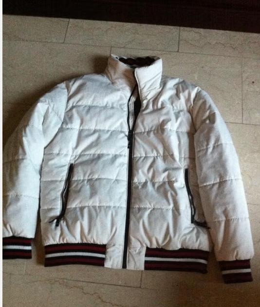 Dames ski jack wit Zara mt XL, Kleding | Dames, Wintersportkleding, Zara, Maat 46/48 (XL) of groter, Ophalen of Verzenden, Zo goed als nieuw