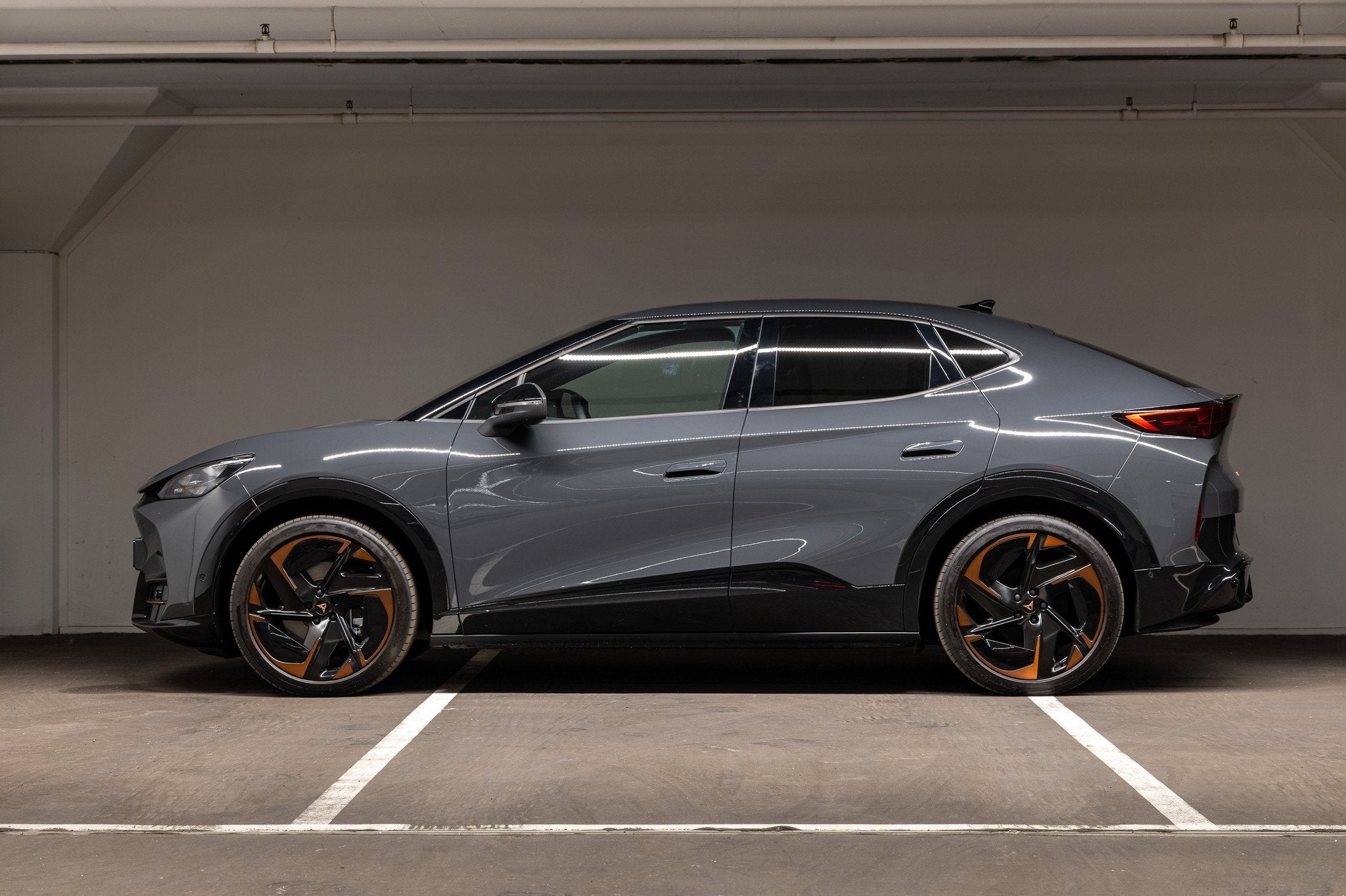 CUPRA Tavascan Adrenaline, Auto's, Automaat, Achterwielaandrijving, 82 kWh, 2077 kg