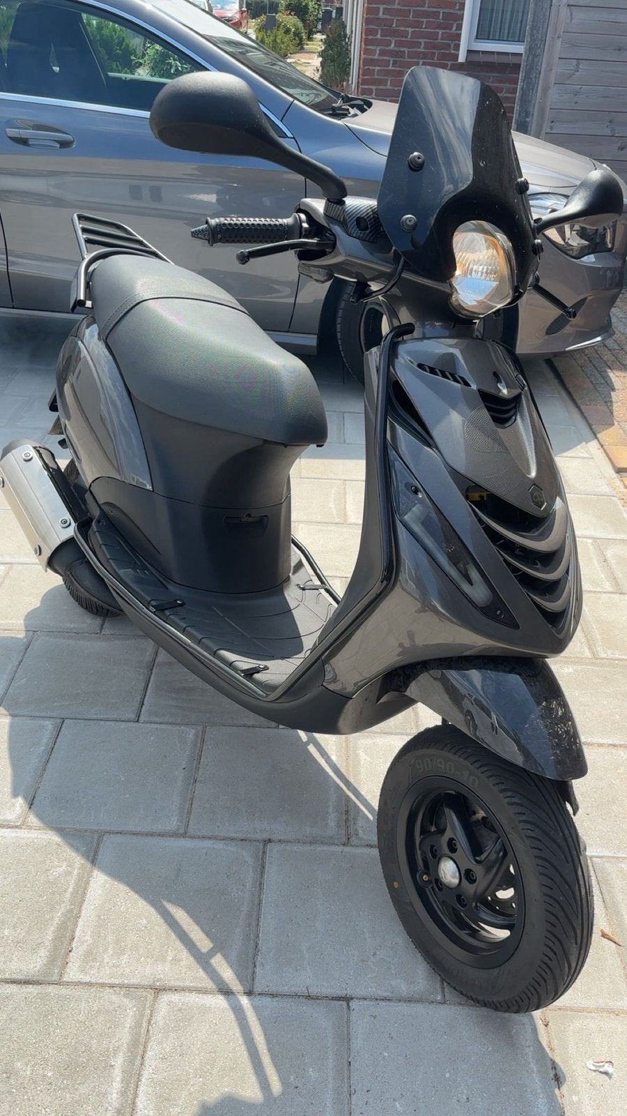 Zip 172cc Full option, Ophalen, Maximaal 45 km/u, Zip, Zo goed als nieuw