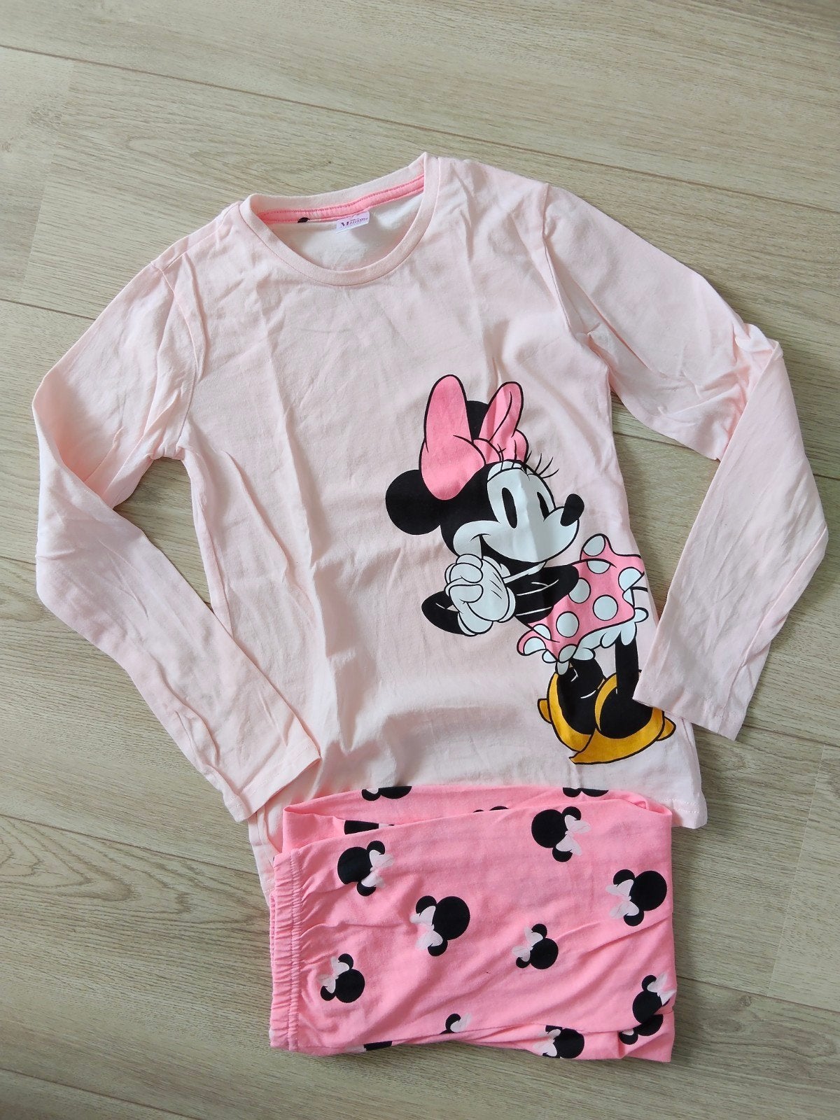 Zgan! Mooie Minnie Mouse pyjama! Mt 134/140

Nieuwstaat!, Disney, Nacht- of Onderkleding, Meisje, Ophalen of Verzenden
