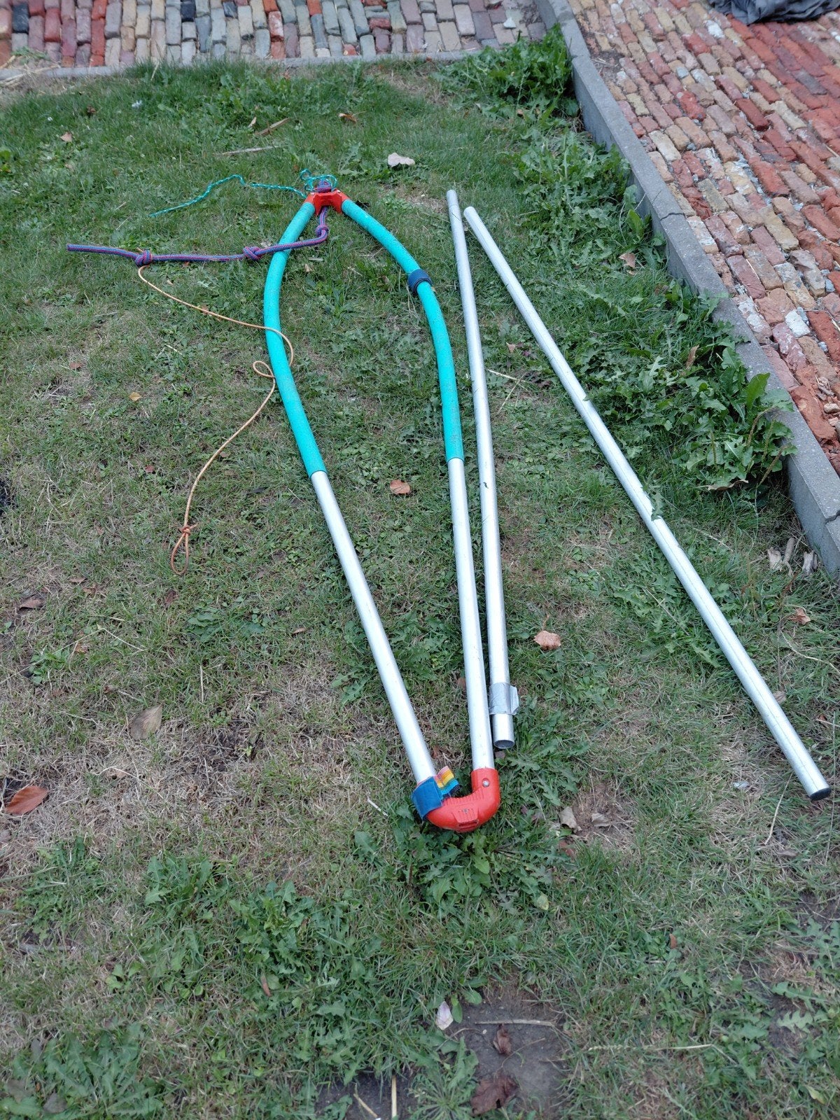 Diverse kinder surfzeilen en tuigage, Watersport en Boten, Overige merken, Gebruikt, Minder dan 3.5 m², Zeil