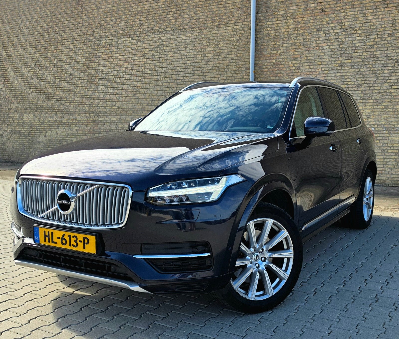 Volvo XC90 2.0 T8 AWD Inscription Twin Engine 7P Nieuwe APK, Auto's, Beige, 1969 cc, 7 stoelen, Vierwielaandrijving