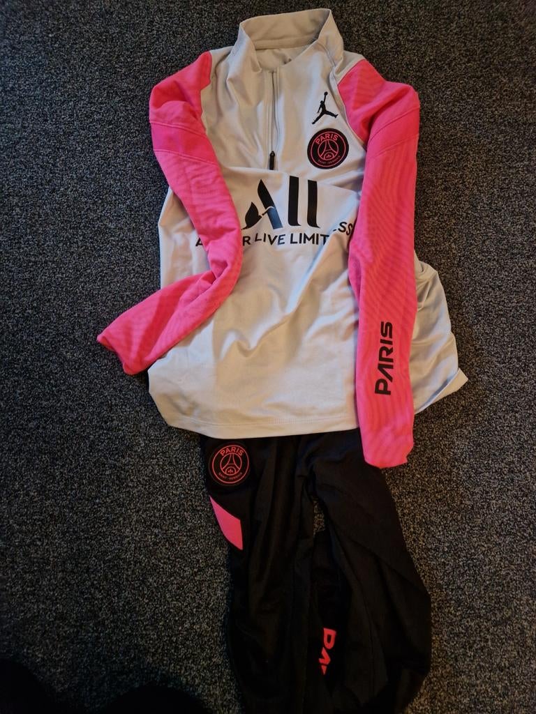 Paris Saint Germain trainingspak 140 cm, Ophalen of Verzenden