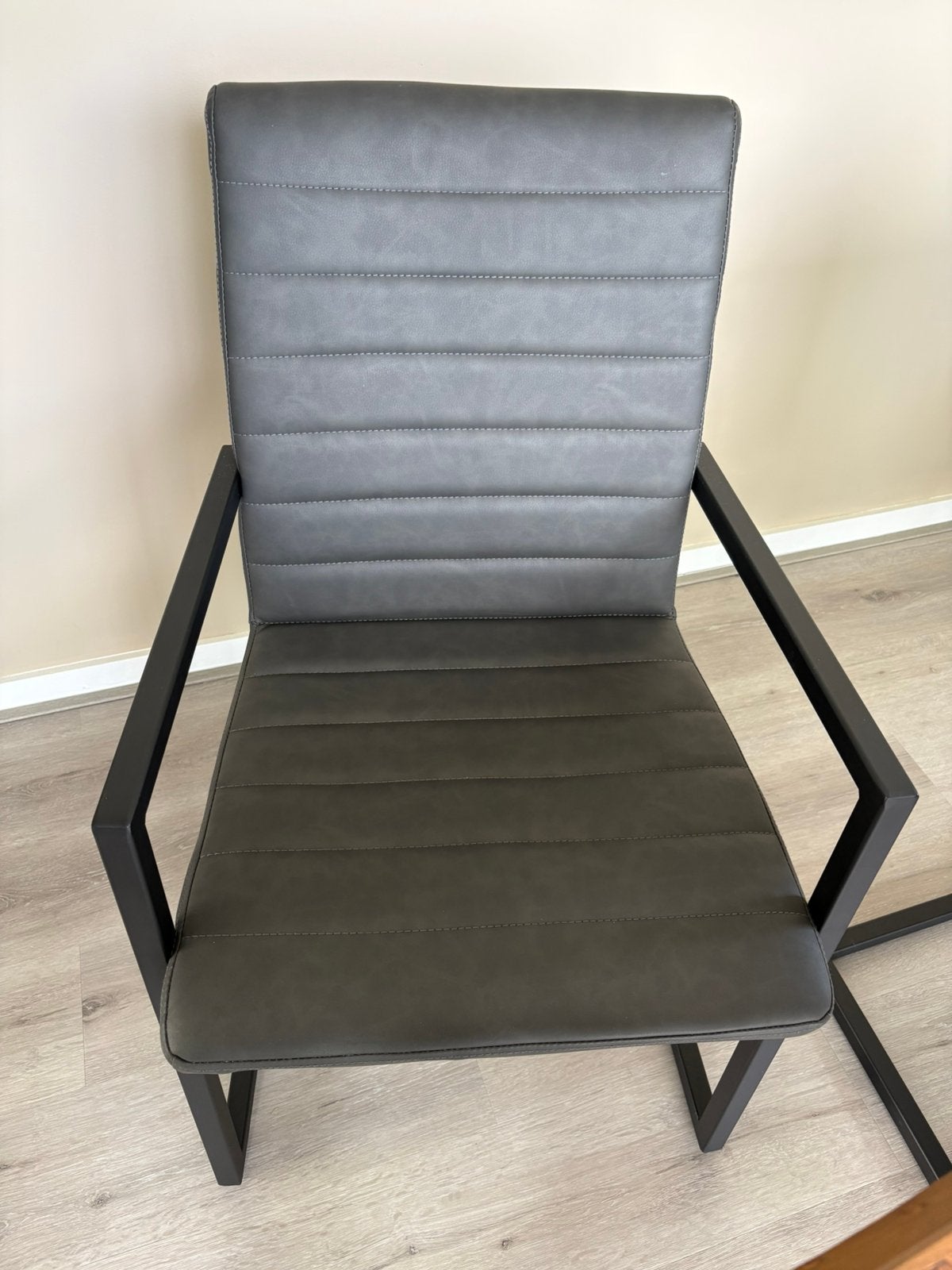 6 Eetkamerstoelen grijs, Ophalen, Zo goed als nieuw, Metaal, Grijs