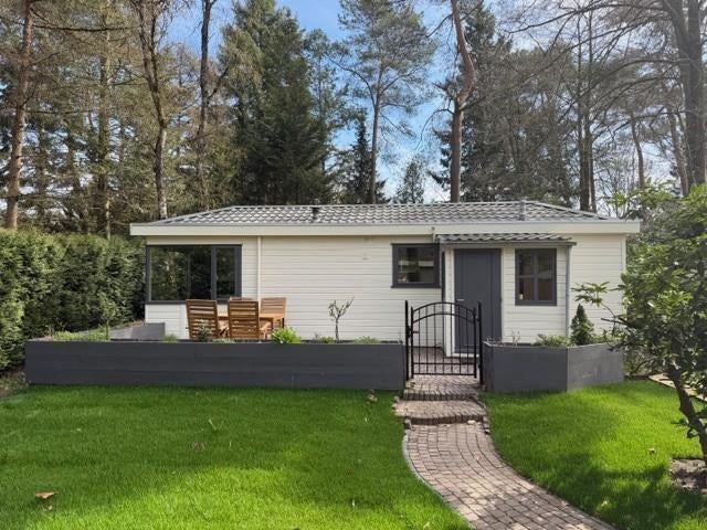 Chalet Te Koop op de Veluwe in Bennekom, Caravans en Kamperen, Stacaravans, Tot en met 2