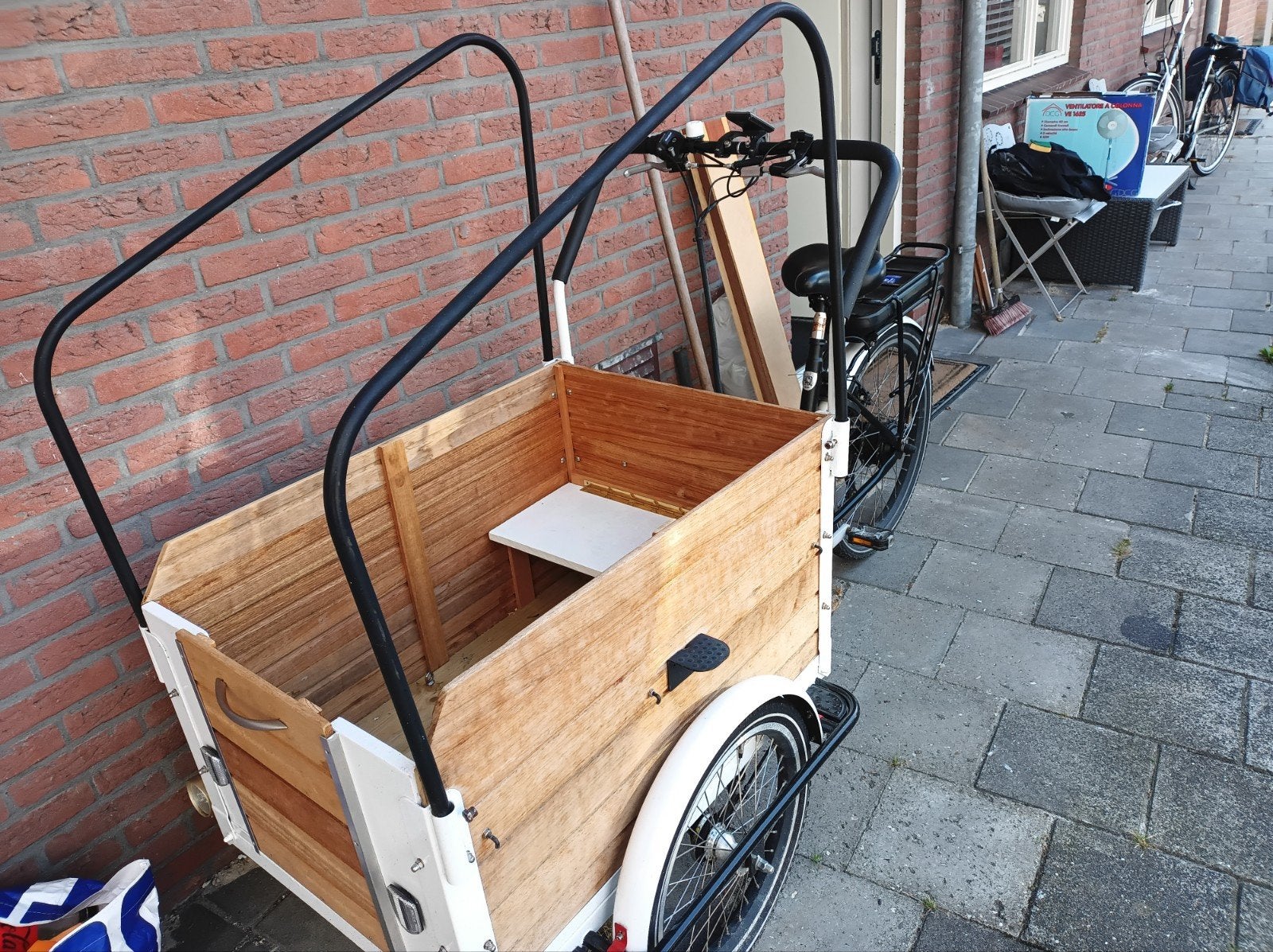 Troy Bakfiets E-Bike Special met Veiligheidsriemen, Fietsen en Brommers, Ophalen of Verzenden, Gebruikt, 4 kinderen of meer