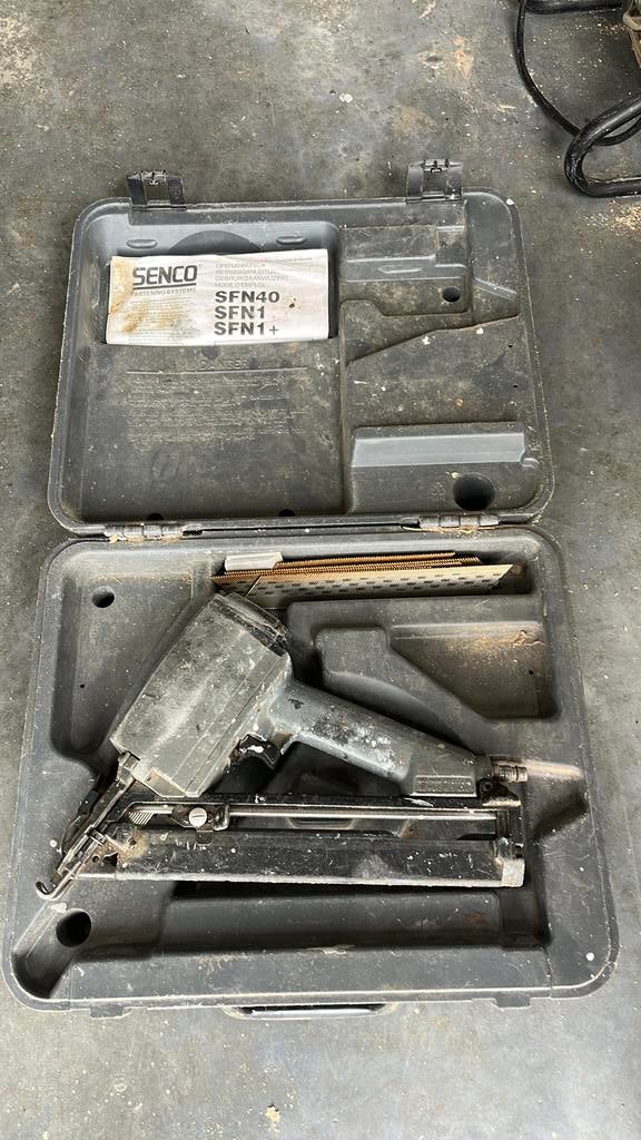 Senco Tacker, Ophalen, Gebruikt