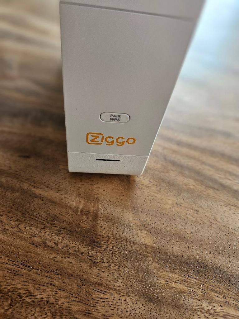 Ziggo modem compal, Ophalen of Verzenden, Gebruikt, Router met modem, Compal