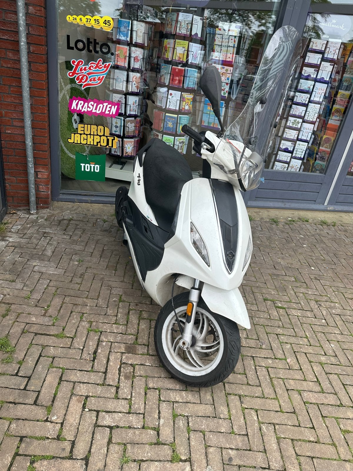Piaggio New Fly 2015 - Grote beurt gehad, betrouwbaar, Gebruikt, Ophalen of Verzenden, Fly, Benzine