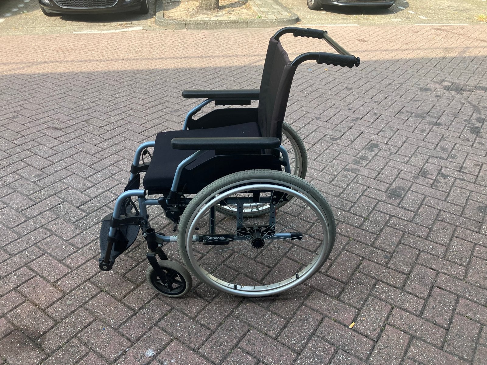 Ottobock handrolstoel normale maat (45-50cm) met kussen, Ophalen, Inklapbaar, Gebruikt, Duwrolstoel