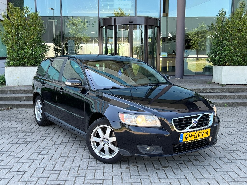 Volvo V50 1.8 | Nette auto | Trekhaak | Cruise control, Auto's, Volvo, Voorwielaandrijving, 125 pk, Elektrische buitenspiegels