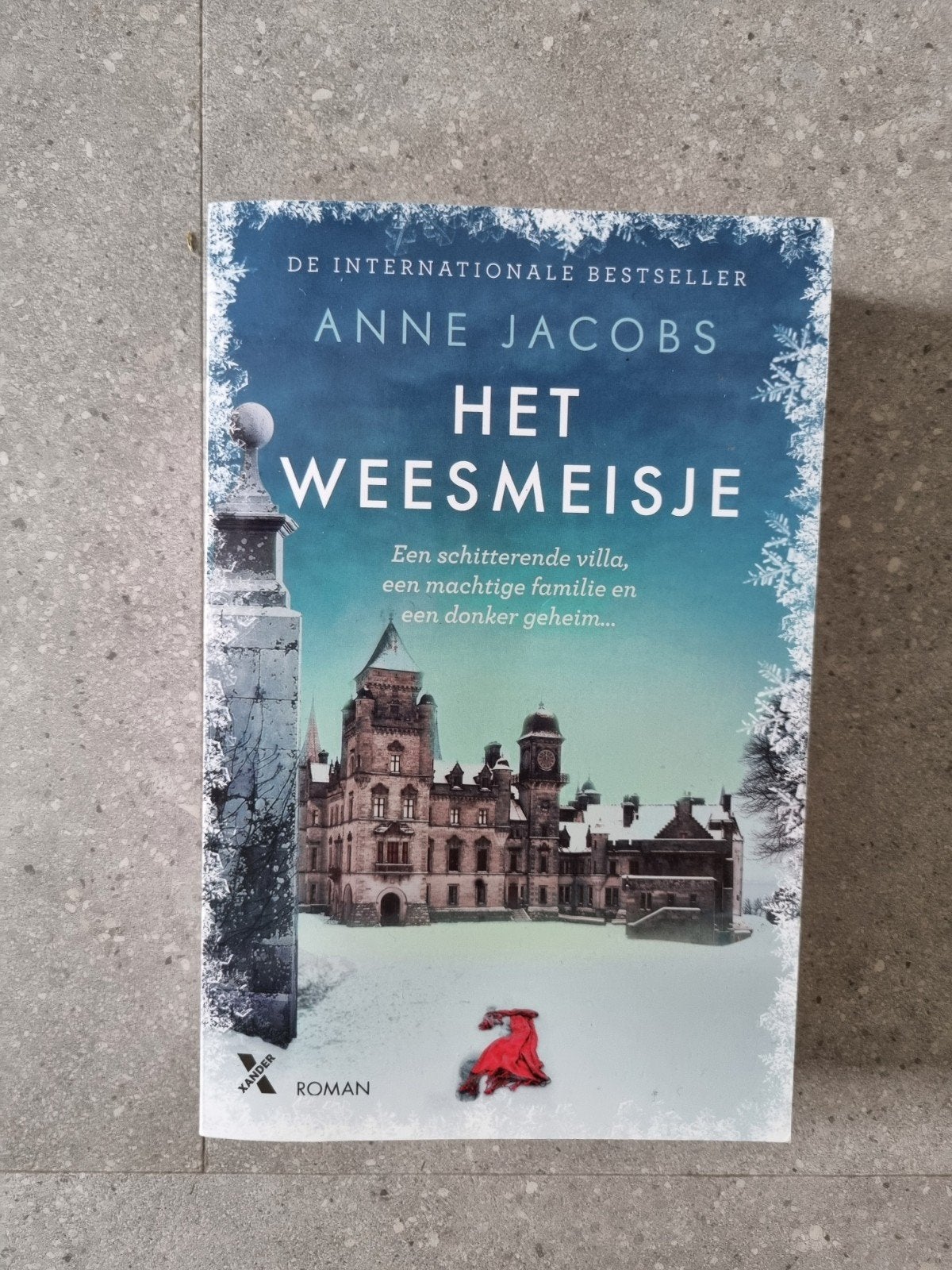 Het Weesmeisje - Anne Jacobs (Roman), Ophalen of Verzenden, Zo goed als nieuw, Anne Jacobs, Nederland
