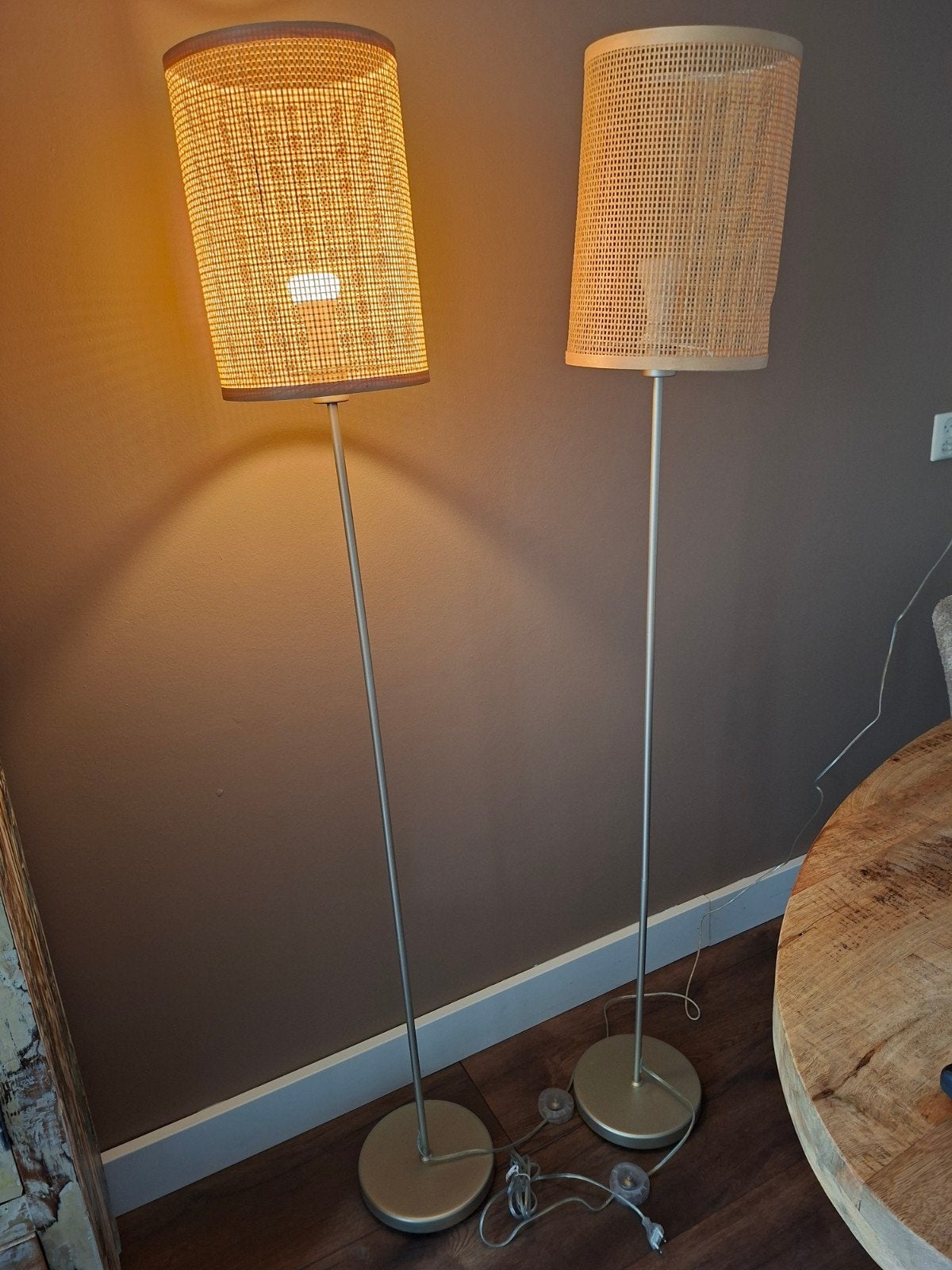 Matte RVS Staande Lamp met Bamboe Lampenkap (set van 2), Ophalen, Gebruikt, Natuurlijk materiaal, 150 tot 200 cm