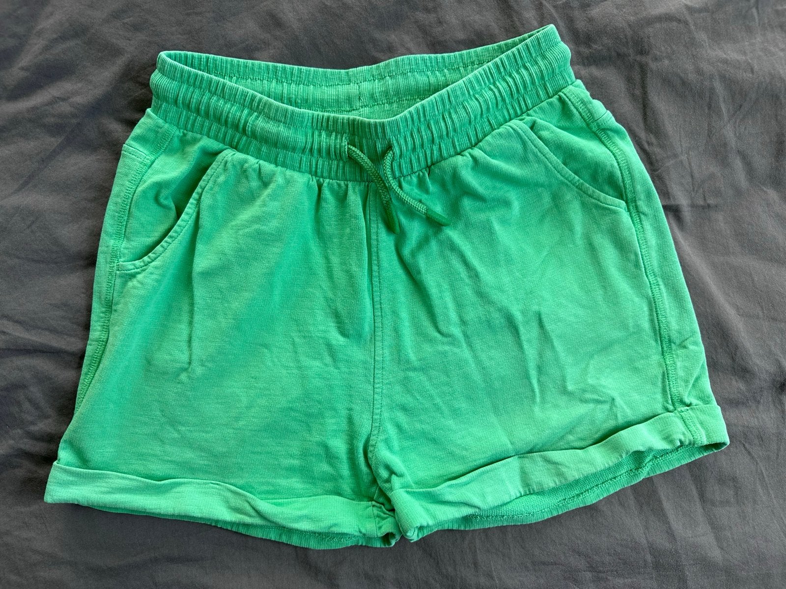 Comfortabele groene korte joggingbroek broek, Ophalen of Verzenden, Gebruikt, Meisje, Broek