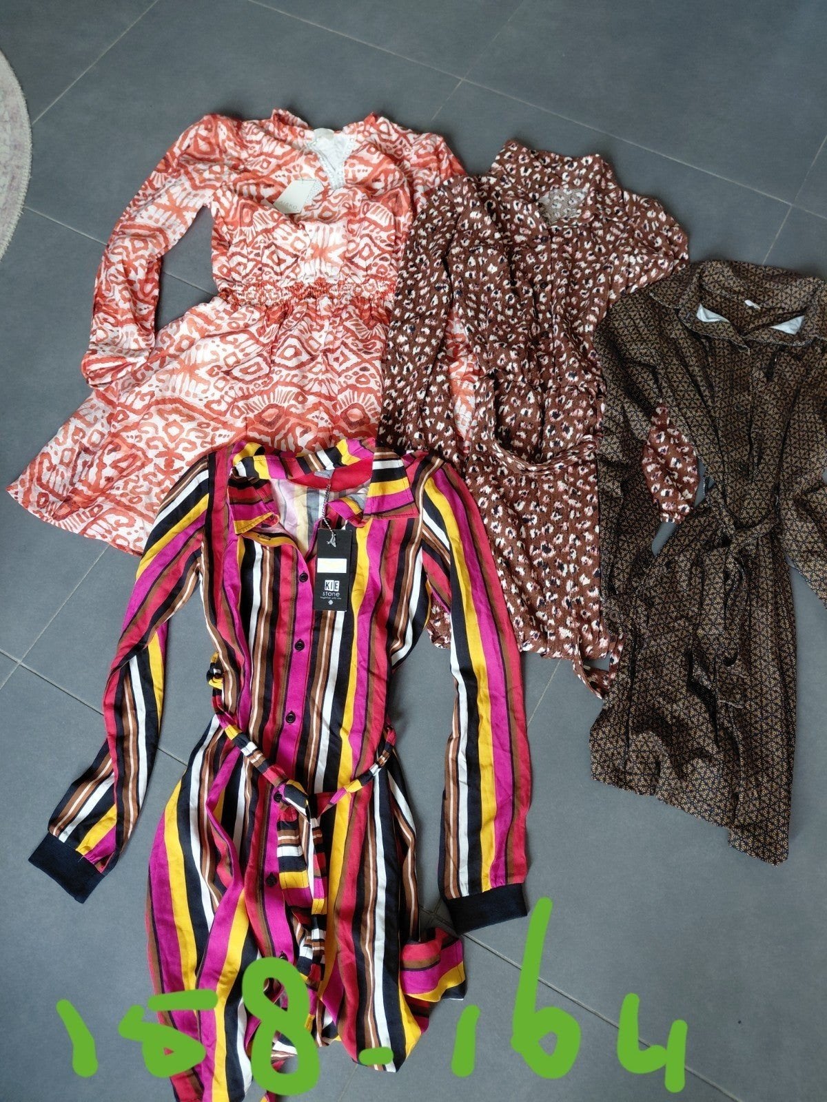Nieuwe jurkjes Kie stone maat 158-164, Kinderen en Baby's, Kinderkleding | Maat 158, Ophalen of Verzenden, Nieuw, Meisje, Jurk of Rok