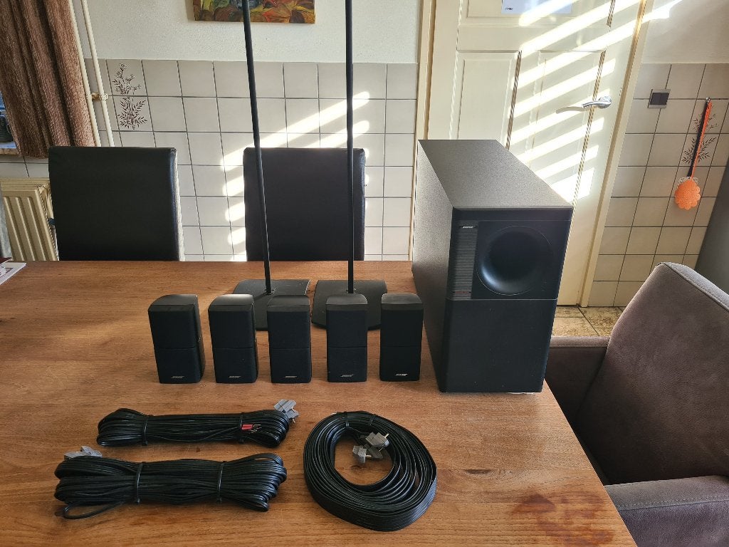 Bose Acoustimass 10 Series II Sub + 5 speakers Surround