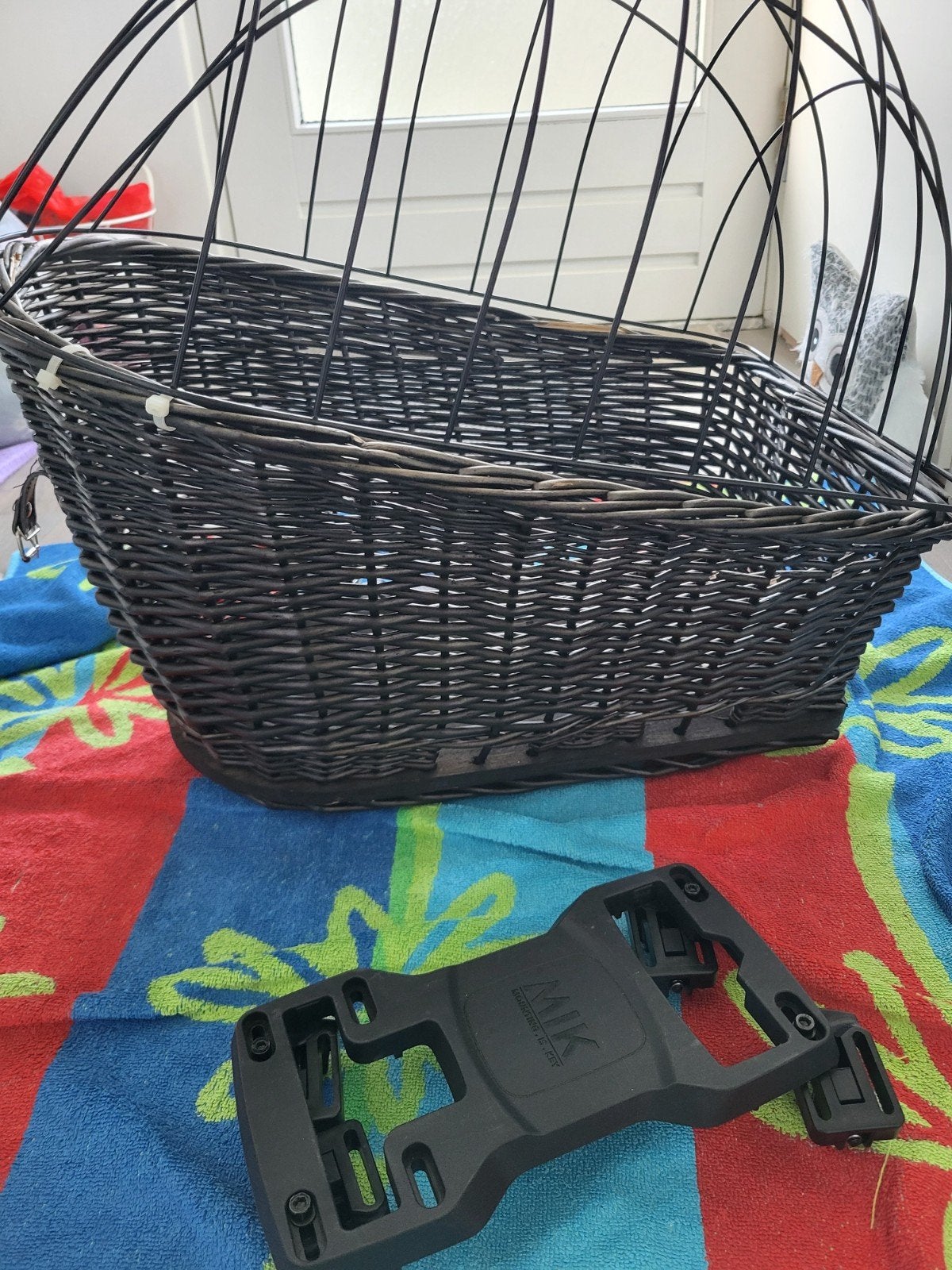 Zwarte fietsmand met MIK adapterplaat, Ophalen, Gebruikt, Fietsmand, MIK