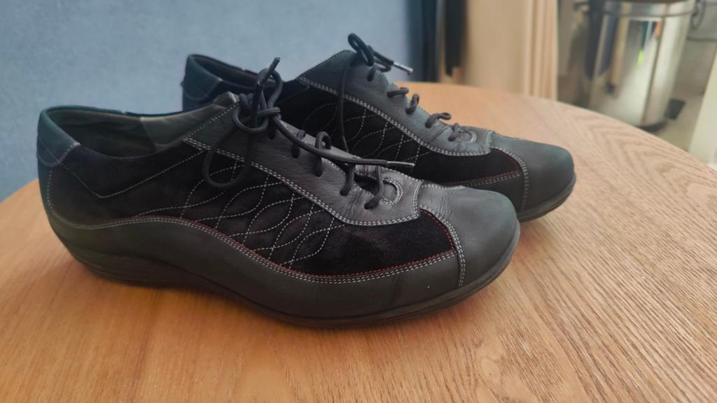 Durea nubuck/suède schoenen zwart, maat 7 breedte H, Kleding | Dames, Schoenen, Durea, Schoenen met lage hakken, Zwart, Ophalen of Verzenden