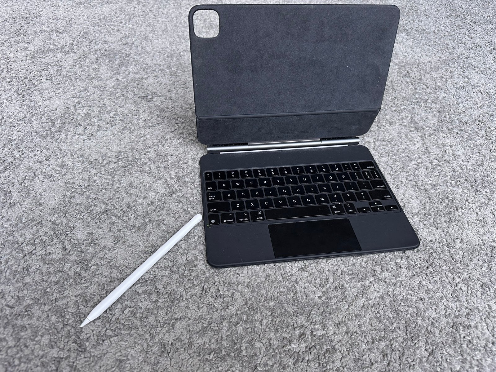 Apple Magic Keyboard voor iPad 11" & Apple Pencil 2nd gen, Bescherming voor- en achterkant, Ophalen of Verzenden, Zo goed als nieuw