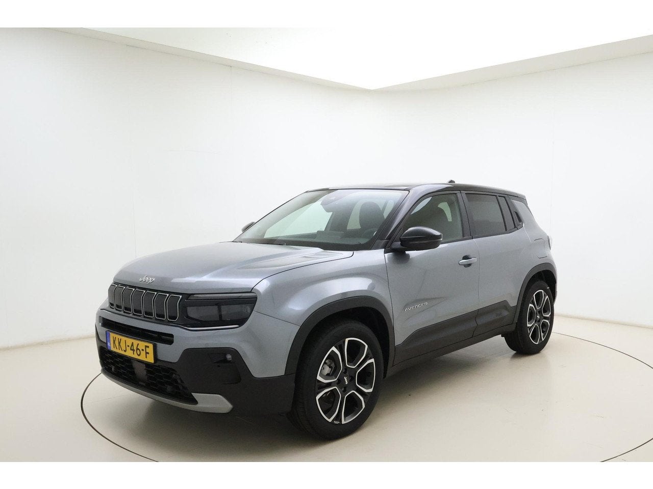 Jeep Avenger Summit 54 kWh NIEUW | € 8.500,- VOORRAADVOORD, Auto's, Automaat, Gebruikt, 156 pk, SUV of Terreinwagen