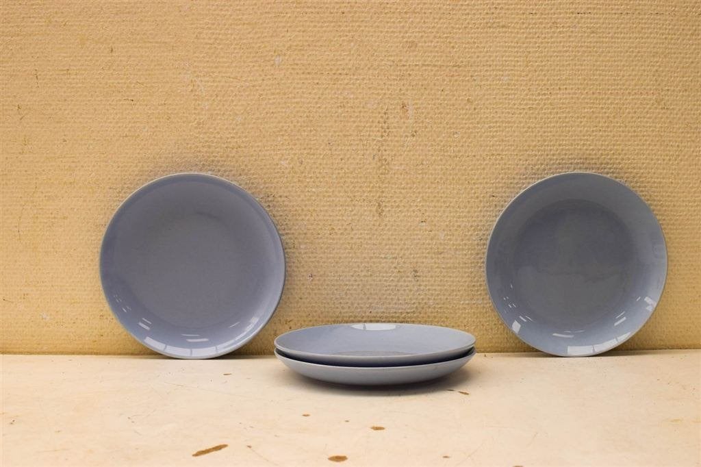 4 stuks porseleinen lichtblauwe borden 49977