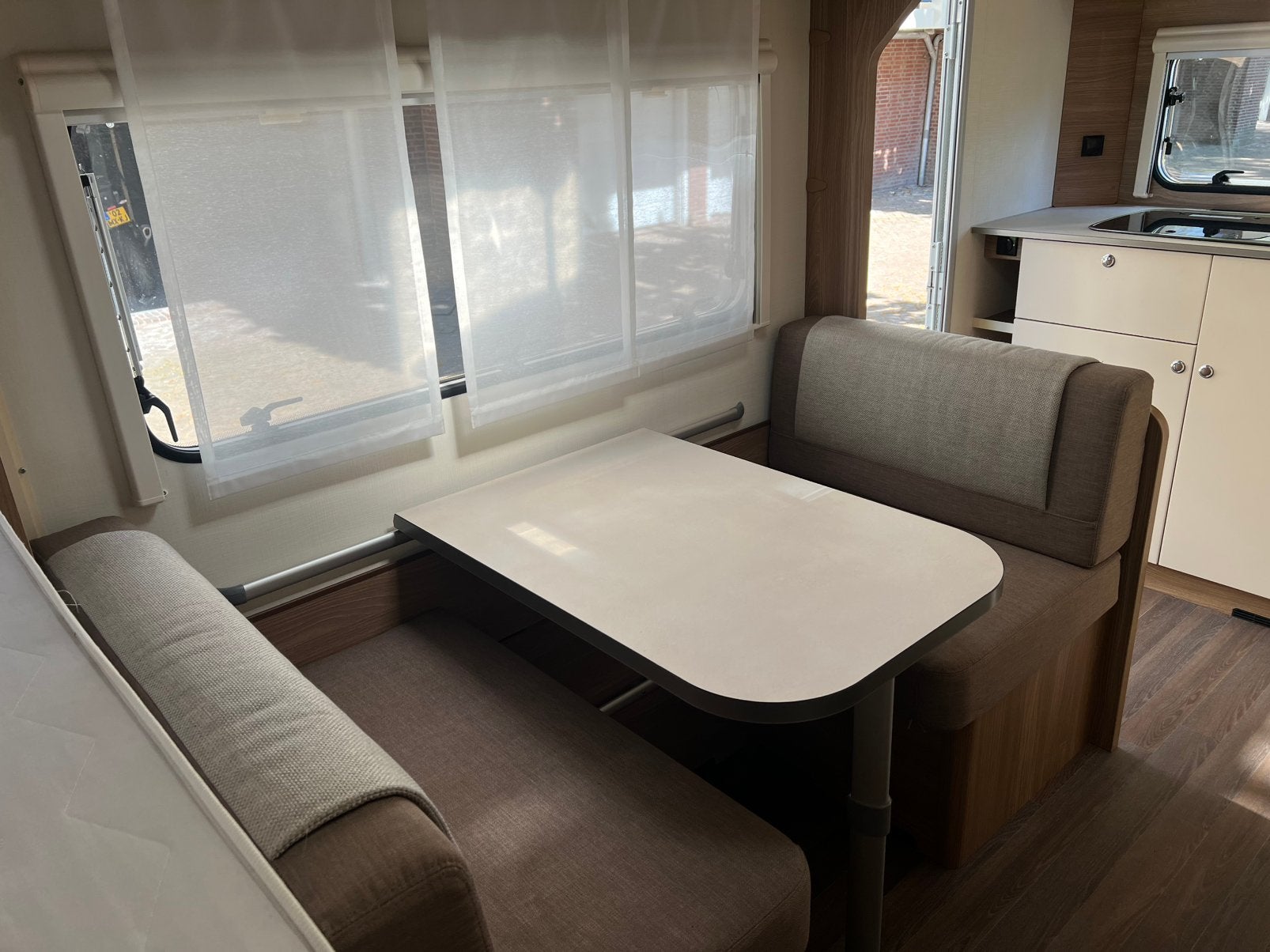 Foto 8 van Bürstner Premio Life 425 TS bouwjaar 2020