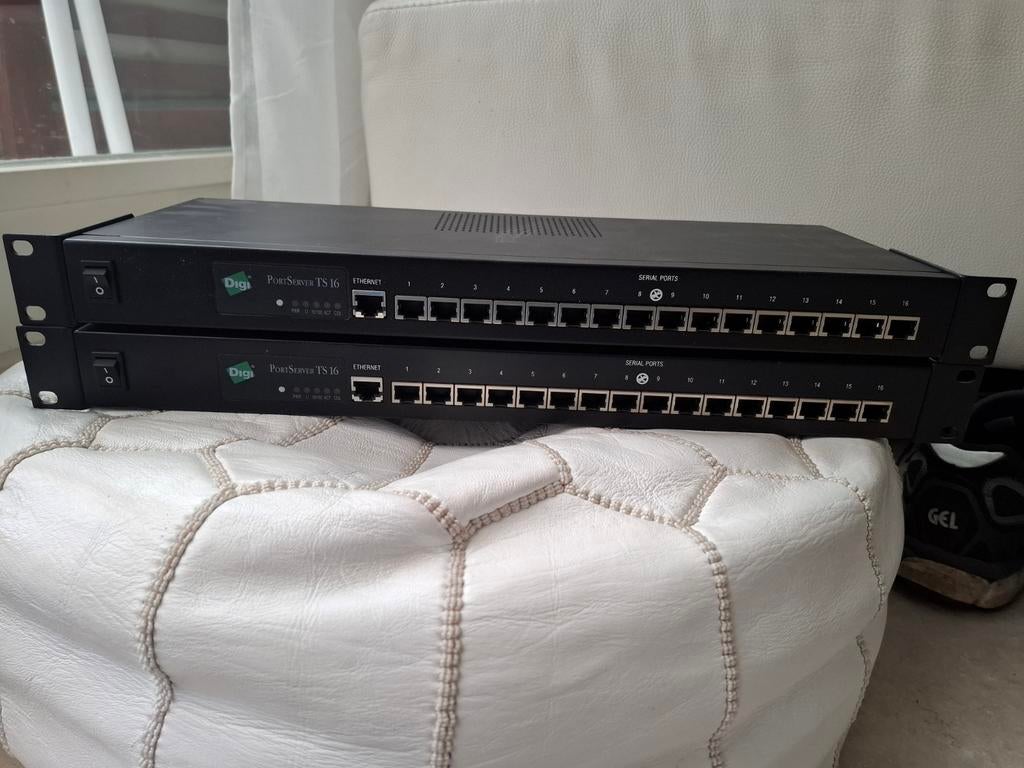 Digi PortServer TS16, Ophalen of Verzenden, Gebruikt