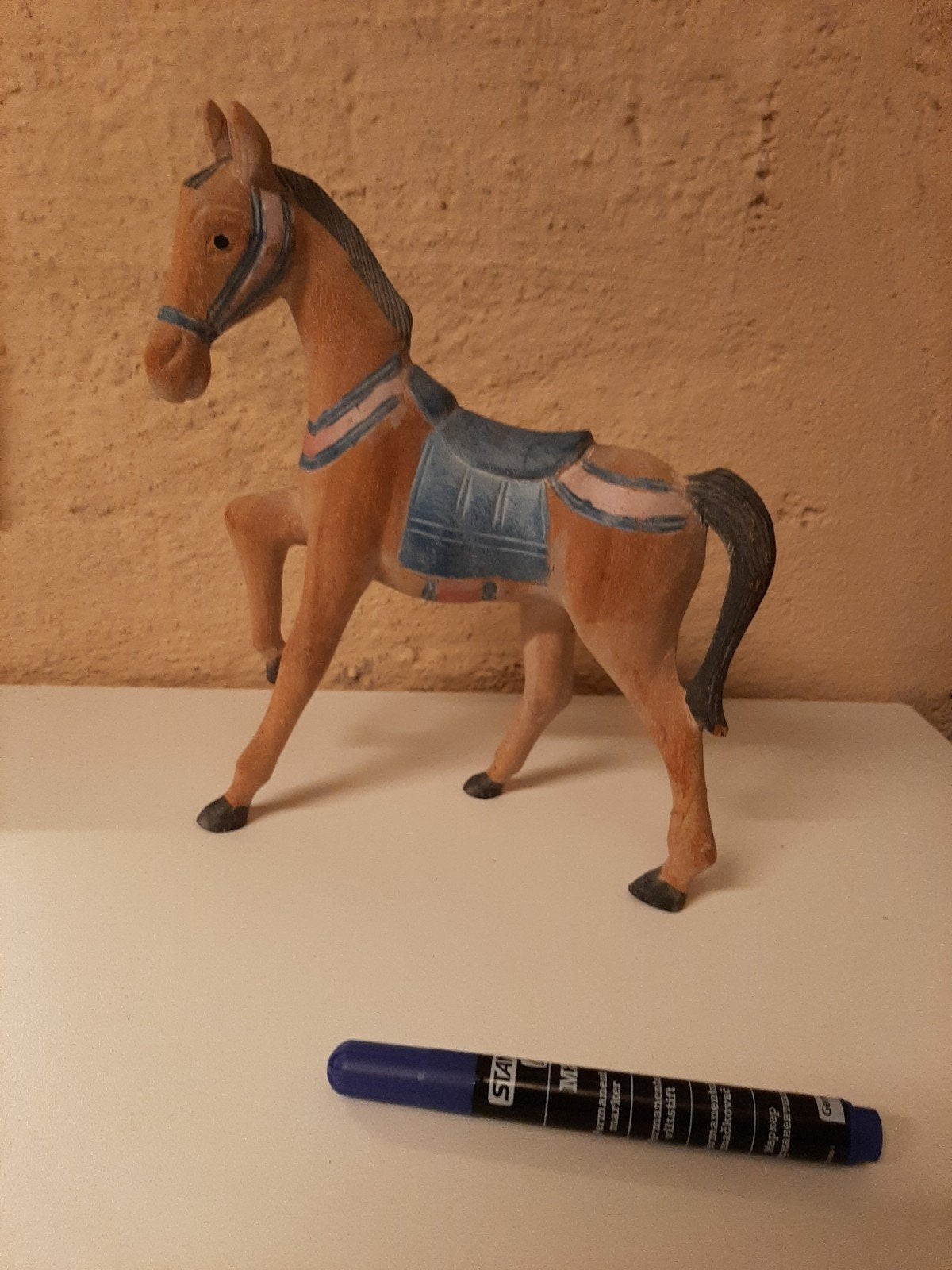 paardje hout, Ophalen of Verzenden, Zo goed als nieuw, Beeldje of Figuurtje