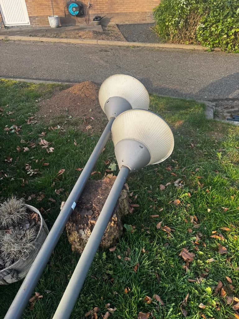 2 lantaarnpalen, Tuin en Terras, Buitenverlichting, Ophalen, Minder dan 50 watt, Staande lamp, Netvoeding