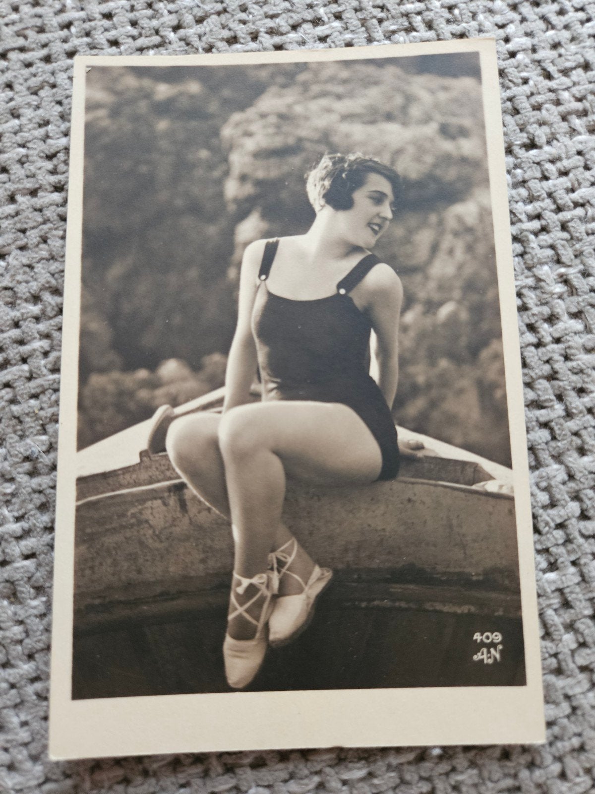 dame badpak, zittend in boot, Ophalen of Verzenden