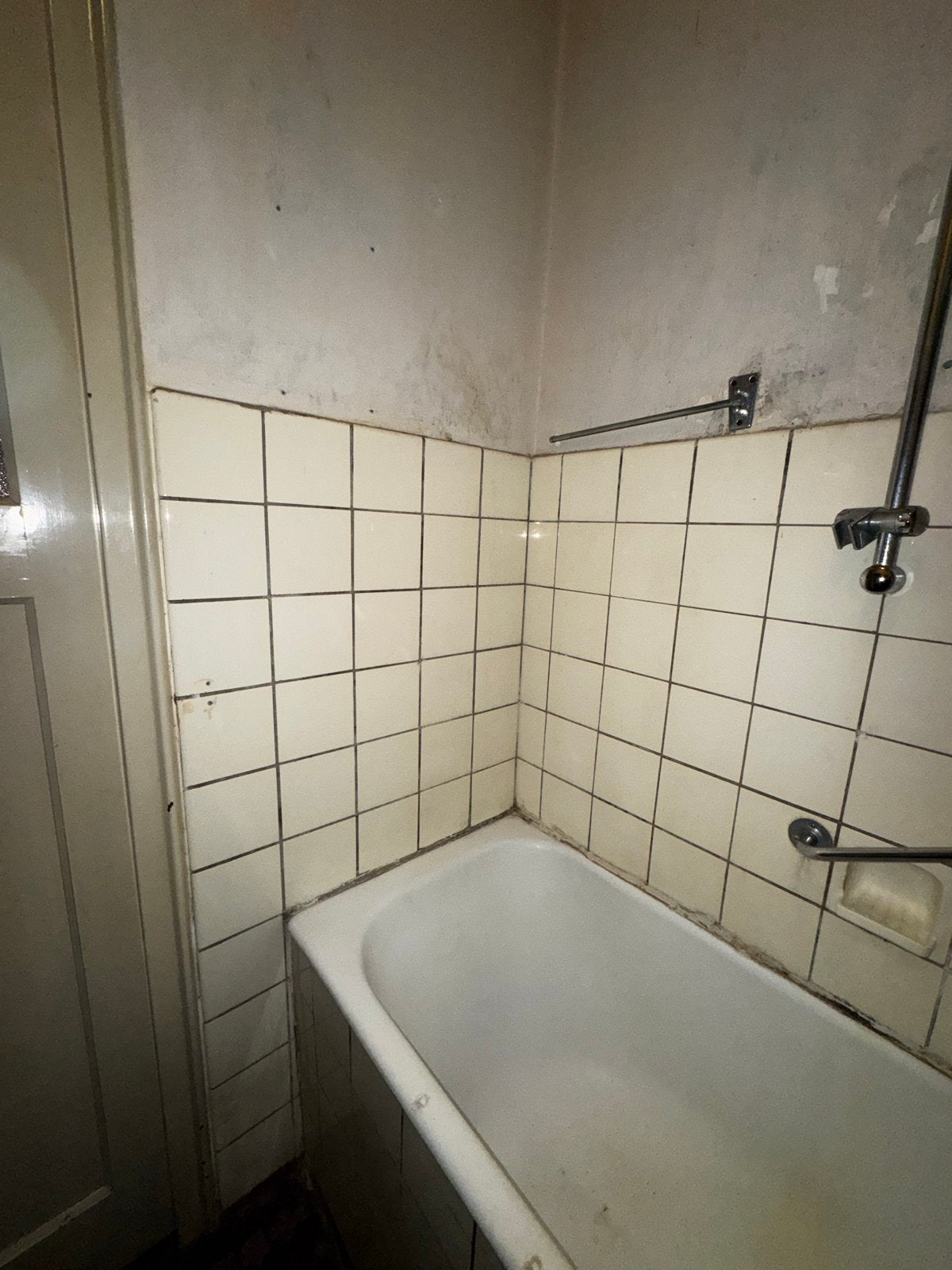 Jaren '30 badkamertegels en zeepbakje - Rotterdam Blijdorp, Ophalen, Gebruikt, Minder dan 20 cm, Minder dan 5 m²