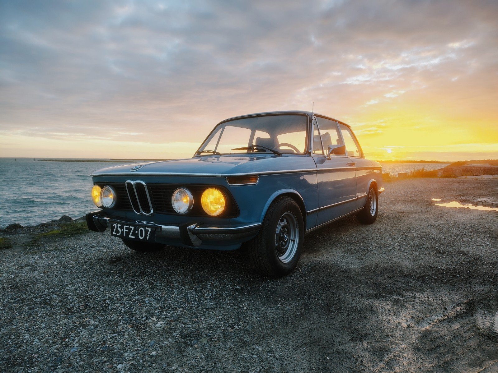 BMW 1602 2002 2.0 1975 Blauw Oldtimer, Auto's, 980 kg, 4 cilinders, Blauw, Origineel Nederlands