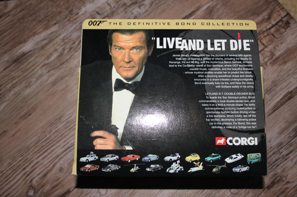 James Bond Leyland R.T. Double Decker Bus, Ophalen of Verzenden, Zo goed als nieuw, Bus of Vrachtwagen