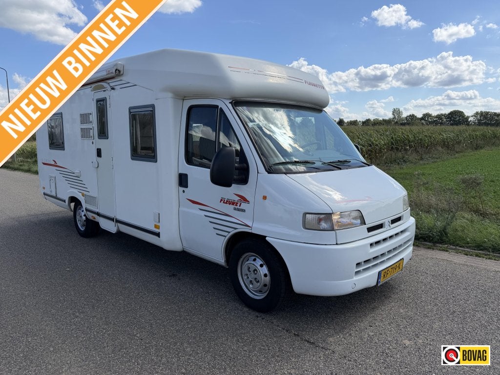 Fleurette Met zeer veel opties, Caravans en Kamperen, Overige merken, Ringverwarming, Achteruitrijcamera, Koelkast