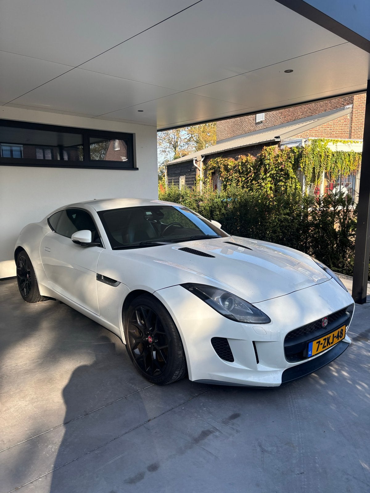 Jaguar F-type 3.0 V6 SC Active Exhaust Coupe 2015 Wit, Auto's, Automaat, Achterwielaandrijving, F-type, 2995 cc