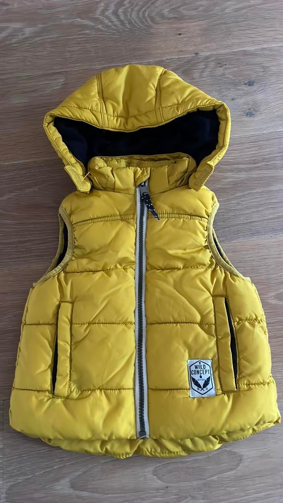 Bodywarmer maat 92 H&M, Kinderen en Baby's, Kinderkleding | Maat 98, Ophalen of Verzenden, Zo goed als nieuw, Meisje, Jas
